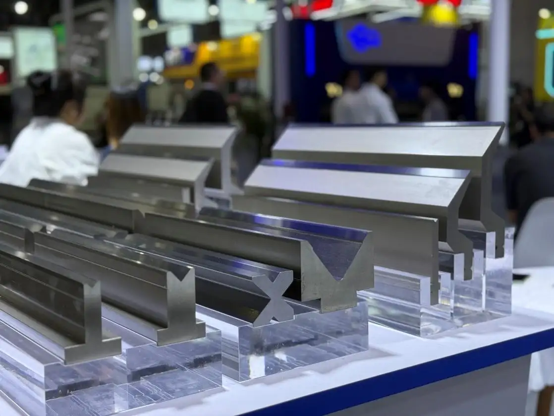 مورد ماكينات فرامل مكبس مخصصة